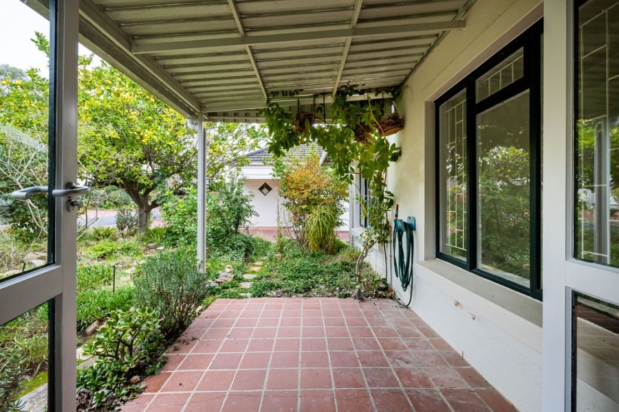 To Let 3 Bedroom Property for Rent in Onder Papegaaiberg Western Cape
